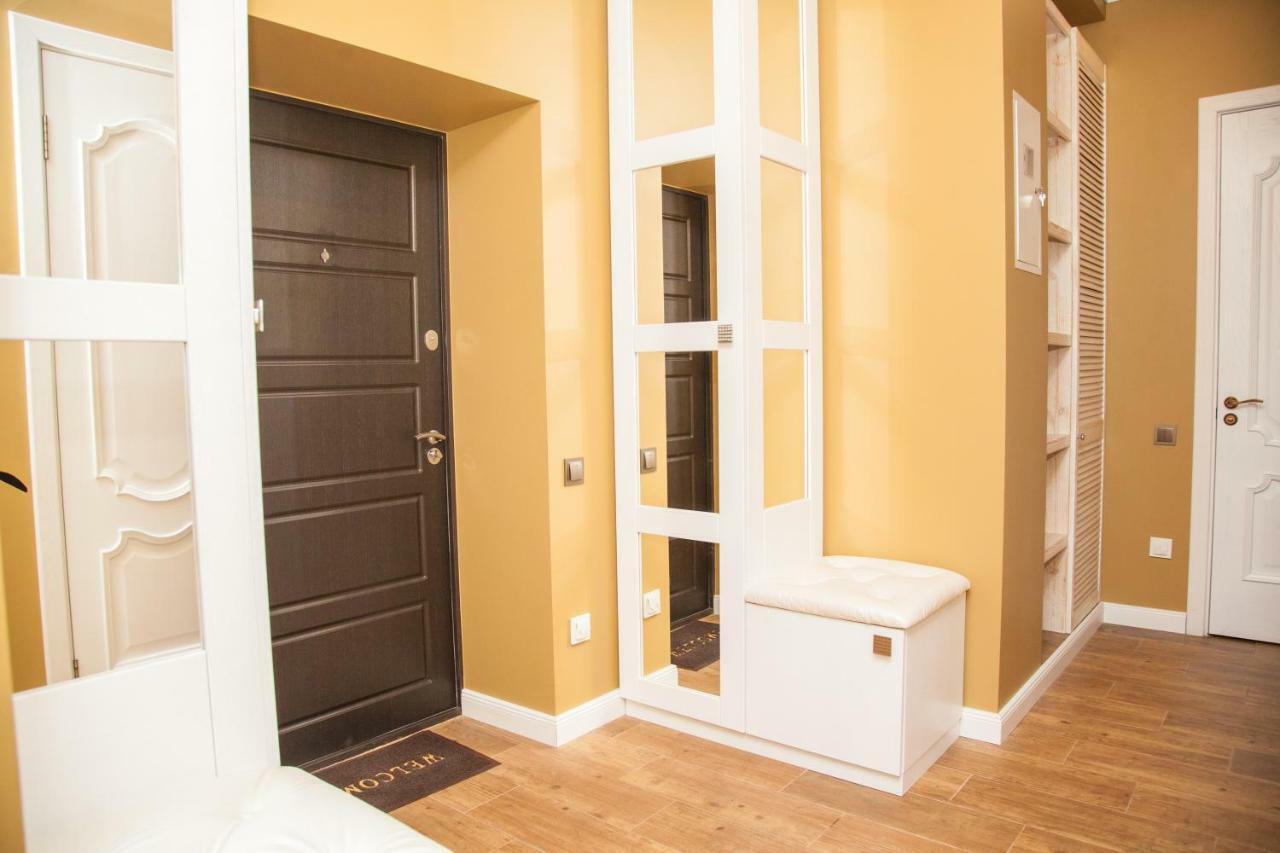 Vip Apartment On Lobanovskogo 19 Street Zaporizhia Exterior foto